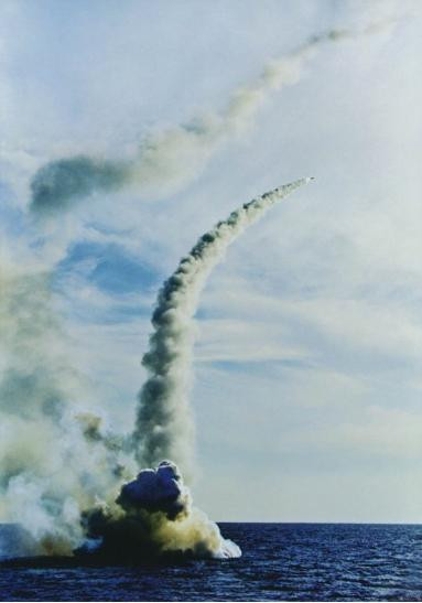 Hình ảnh này được cho là tàu ngầm Trung Quốc phóng tên lửa (ảnh tư liệu) Hình ảnh này được cho là tàu ngầm Trung Quốc phóng tên lửa (ảnh tư liệu)