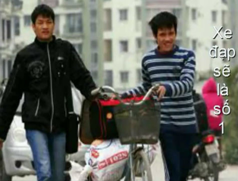 Với tình trạng "phí chồng phí" như hiện nay thì nhiều người "tiên đoán" rằng xe đạp sẽ trở thành phương tiện số 1 trong tương lai. Với tình trạng "phí chồng phí" như hiện nay thì nhiều người "tiên đoán" rằng xe đạp sẽ trở thành phương tiện số 1 trong tương lai.