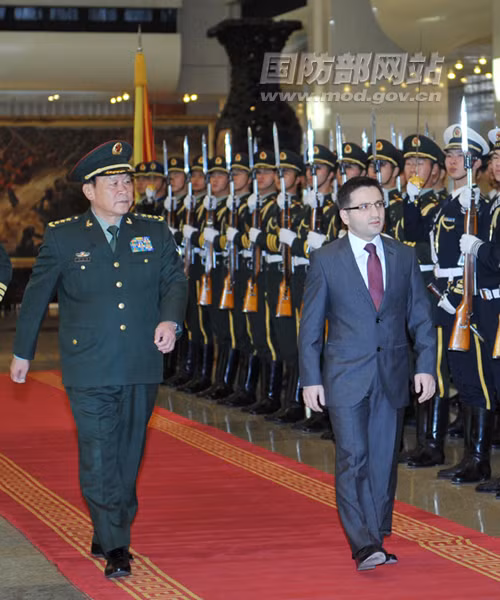 Bộ trưởng Quốc phòng Macedonia Fatmir Besimi thăm Trung Quốc Bộ trưởng Quốc phòng Macedonia Fatmir Besimi thăm Trung Quốc