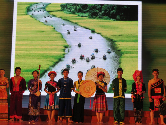 Vui vì môn hóa, chứ không riêng gì huy chương ảnh 2 Vui vì môn hóa, chứ không riêng gì huy chương ảnh 2