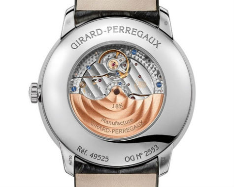 Dây đeo của nó làm từ da cá sấu và khóa ardillon cũng được nạm đá quý. Bộ máy của chiếc đồng hồ này có thể tự động lên dây cót và chạy liên tục suốt 46 tiếng.