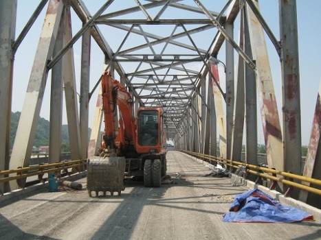 Việc sửa chữa và cấm xe lưu thông qua đây dự kiến kéo dài 3 tháng liên tiếp Việc sửa chữa và cấm xe lưu thông qua đây dự kiến kéo dài 3 tháng liên tiếp