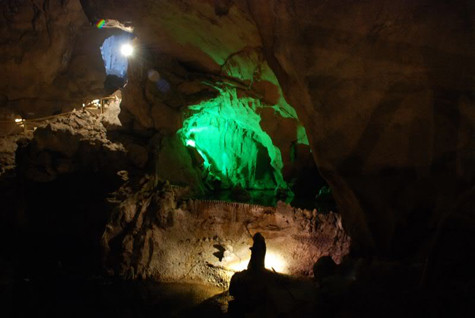 Tam Thanh được mệnh danh là "Đệ nhất bát cảnh Xứ Lạng" (gồm 4 điểm là: động Nhị Thanh, động Tam Thanh, thành nhà Mạc và Nàng Tô Thị) (Ảnh: Internet). Tam Thanh được mệnh danh là "Đệ nhất bát cảnh Xứ Lạng" (gồm 4 điểm là: động Nhị Thanh, động Tam Thanh, thành nhà Mạc và Nàng Tô Thị) (Ảnh: Internet).