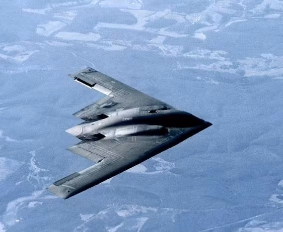 Máy bay ném bom tàng hình B-2 của Quân đội Mỹ