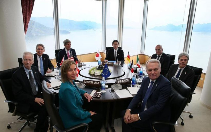 Hội nghị NGoại trưởng G7 tổ chức ở Hiroshima, Nhật Bản từ ngày 10 - 11/4/2016, đã ra Tuyên bố về an toàn hàng hải, mạnh mẽ phê phán hoạt động quân sự hóa Biển Đông (do Trung Quốc tiến hành bất hợp pháp). Nguồn ảnh: Tân Hoa xã Hội nghị NGoại trưởng G7 tổ chức ở Hiroshima, Nhật Bản từ ngày 10 - 11/4/2016, đã ra Tuyên bố về an toàn hàng hải, mạnh mẽ phê phán hoạt động quân sự hóa Biển Đông (do Trung Quốc tiến hành bất hợp pháp). Nguồn ảnh: Tân Hoa xã