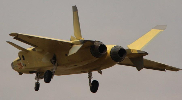 Máy bay chiến đấu J-20 Trung Quốc