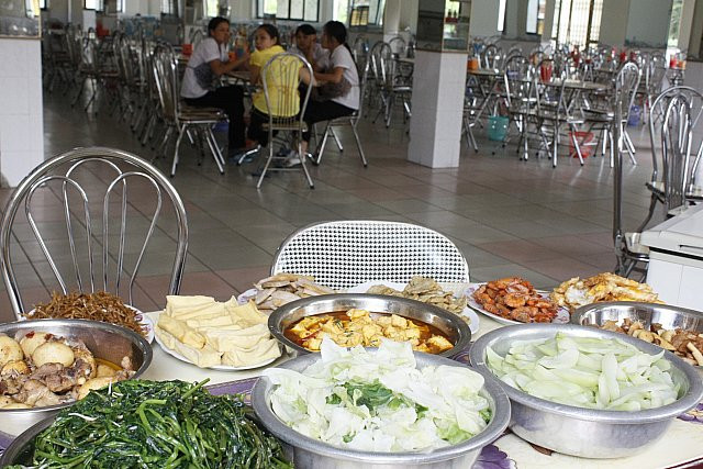 Thức ăn được chế biến hợp khẩu vị của sinh viên