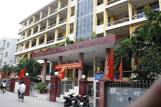Trường ĐH DL Hải Phòng được đánh giá là một trong những trường DL có chất lượng đào tạo tốt, cùng với cơ sở vật chất vào loại sang trọng