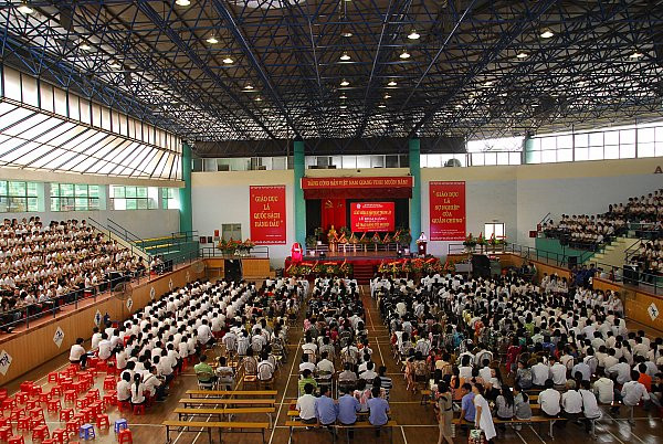 Cơ sở vật chất của trường còn có Nhà thí đấu đa năng với không gian rộng lớn, thoáng mát.