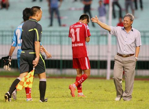 Với kết quả này, đội bóng đất Cảng gần như đã nắm chắc vé xuống hạng. Ảnh Vnexpress