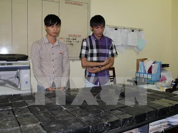 Các đối tượng tại cơ quan công an.