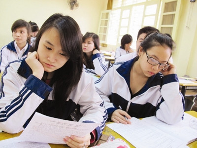 Từ năm 2015 sẽ chỉ còn một Kỳ thi, gọi là Kỳ thi quốc gia (gộp chung hai Kỳ thi THPT và tuyển sinh ĐH, CĐ). Từ năm 2015 sẽ chỉ còn một Kỳ thi, gọi là Kỳ thi quốc gia (gộp chung hai Kỳ thi THPT và tuyển sinh ĐH, CĐ).