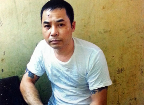 Lê Minh Thắng tại cơ quan công an. Lê Minh Thắng tại cơ quan công an.