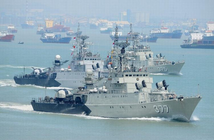 Tháng 10 năm 2014, Indonesia tổ chức duyệt binh quy mô lớn nhân ngày thành lập quân đội