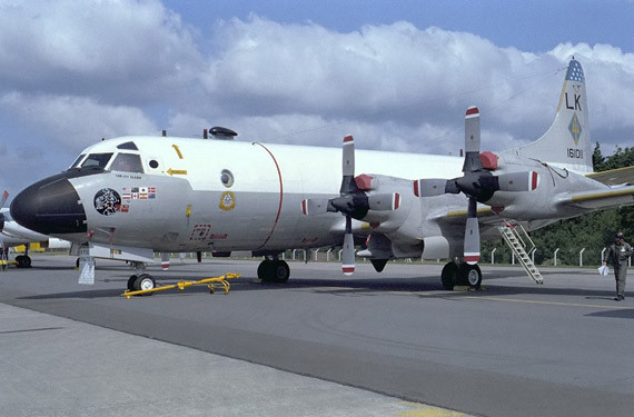 Máy bay tuần tra săn ngầm P-3C do Mỹ chế tạo Máy bay tuần tra săn ngầm P-3C do Mỹ chế tạo