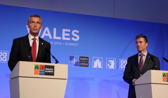 Tân Tổng thư ký NATO Jens Stoltenberg (trái) Tân Tổng thư ký NATO Jens Stoltenberg (trái)
