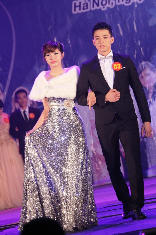 Vũ Việt Chinh – Cao Cường quý phái trong trang phục dạ hội. Vũ Việt Chinh – Cao Cường quý phái trong trang phục dạ hội.