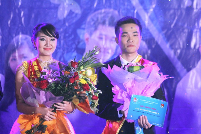 Đêm chung kết đã tìm ra cặp hoa khôi của Học viện Cảnh sát, hai thí sinh Trần Thị Phương Quỳnh và Nguyễn Văn Chiến đã giành giải nhất. Đêm chung kết đã tìm ra cặp hoa khôi của Học viện Cảnh sát, hai thí sinh Trần Thị Phương Quỳnh và Nguyễn Văn Chiến đã giành giải nhất.