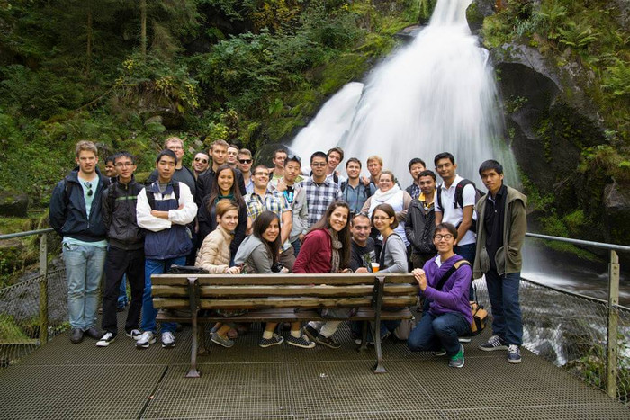 Sinh viên Đại học FPT trong chuyến trao đổi tại Đại học Furtwangen (Đức).