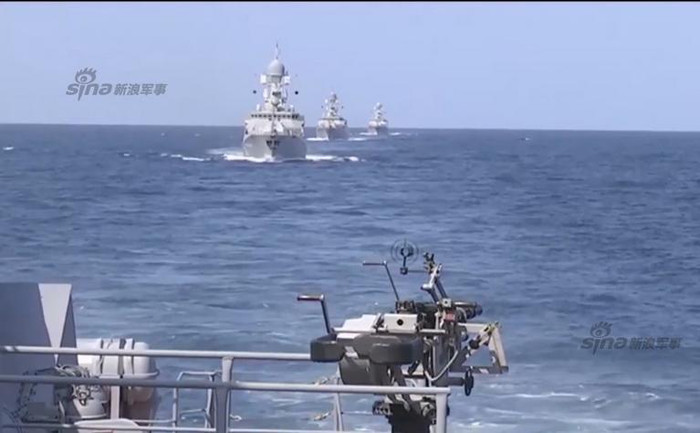 Tàu hộ vệ Type 21631 và tàu hộ vệ hạng nhẹ lớp Gepard Hải quân Nga ở biển Caspian bắn tên lửa tấn công các mục tiêu IS ở Syria (nguồn mạng sina Trung Quốc) Tàu hộ vệ Type 21631 và tàu hộ vệ hạng nhẹ lớp Gepard Hải quân Nga ở biển Caspian bắn tên lửa tấn công các mục tiêu IS ở Syria (nguồn mạng sina Trung Quốc)