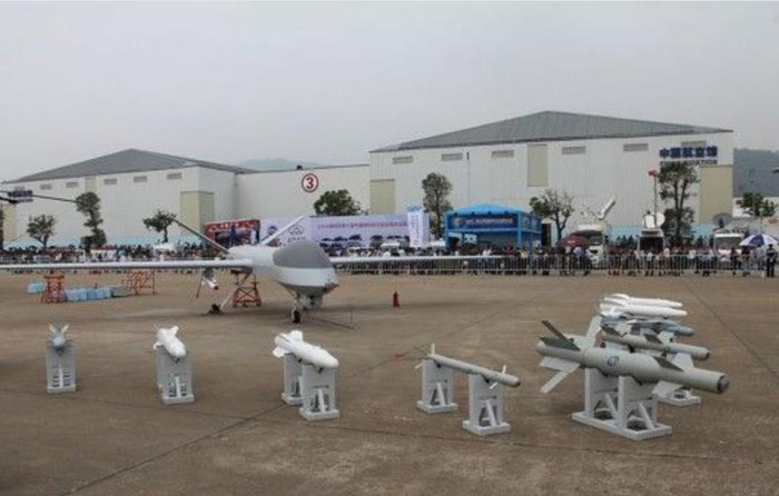 Máy bay không người lái Dực Long, Trung Quốc Máy bay không người lái Dực Long, Trung Quốc