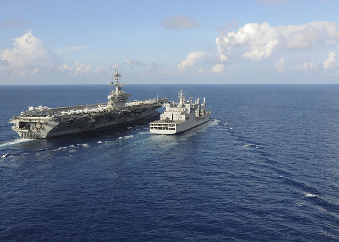 Tàu khu trục lớp Akizuki Nhật Bản theo Quân đội Mỹ đi khắp nơi "chinh chiến" (nguồn Thời báo Hoàn Cầu, Trung Quốc) Tàu khu trục lớp Akizuki Nhật Bản theo Quân đội Mỹ đi khắp nơi "chinh chiến" (nguồn Thời báo Hoàn Cầu, Trung Quốc)