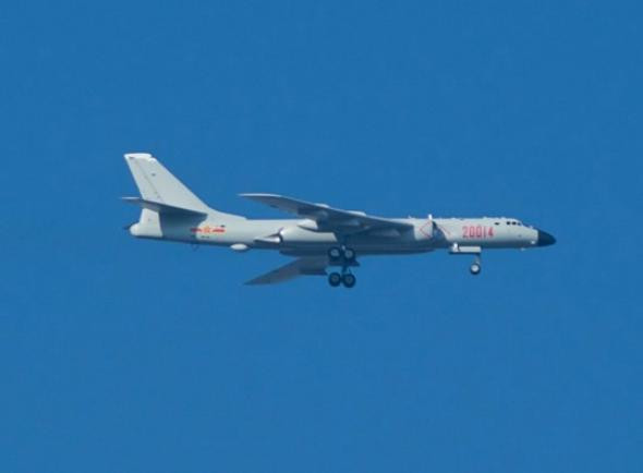 Máy bay ném bom H-6K Trung Quốc