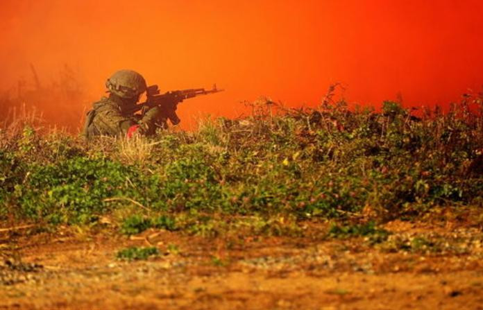 Ngày 29 tháng 9 năm 2015, lực lượng đặc nhiệm Quân khu miền Đông và lực lượng hải quân đánh bộ Hạm đội Thái Bình Dương Nga tiến hành diễn tập chiến thuật ở khu vực Primorsky Krai