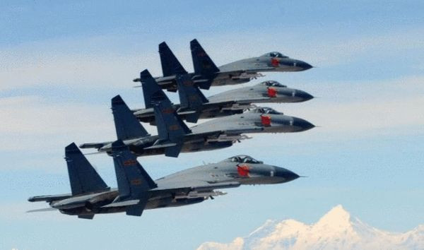 Máy bay chiến đấu Trung Quốc được minh họa trên tờ "Thời báo Hoàn Cầu" Trung Quốc Máy bay chiến đấu Trung Quốc được minh họa trên tờ "Thời báo Hoàn Cầu" Trung Quốc