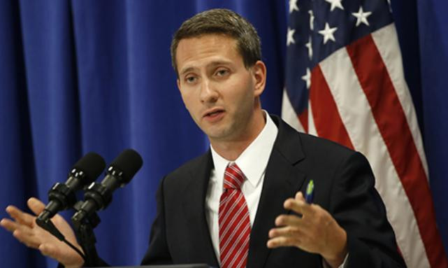 Người phát ngôn Nhà Trắng Eric Schultz Người phát ngôn Nhà Trắng Eric Schultz