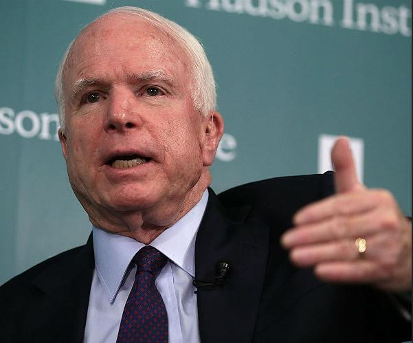 Thượng nghị sĩ Mỹ John McCain Thượng nghị sĩ Mỹ John McCain