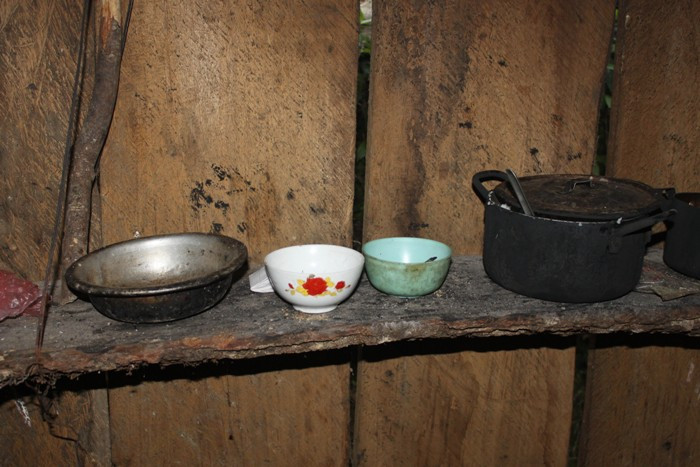 Đồ dùng cá nhân để ăn cơm hết sức đơn giản. >>Chùm ảnh: Bản hiếu học ở cuối trời Tây Bắc >>1001 nỗi khổ của những đứa trẻ ở tuổi đến trường >>Chùm ảnh: Phiêu cùng xe tự chế của học trò vùng cao Đồ dùng cá nhân để ăn cơm hết sức đơn giản. >>Chùm ảnh: Bản hiếu học ở cuối trời Tây Bắc >>1001 nỗi khổ của những đứa trẻ ở tuổi đến trường >>Chùm ảnh: Phiêu cùng xe tự chế của học trò vùng cao