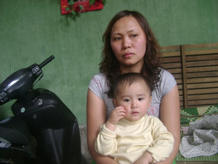 Chị Nguyễn Thị Hồng (mẹ cháu Na)