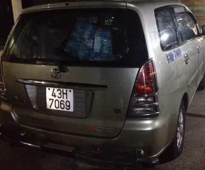 Chiếc xe vận chuyển số gỗ không nằm trong danh mục lâm sản Việt Nam bị bắt giữ