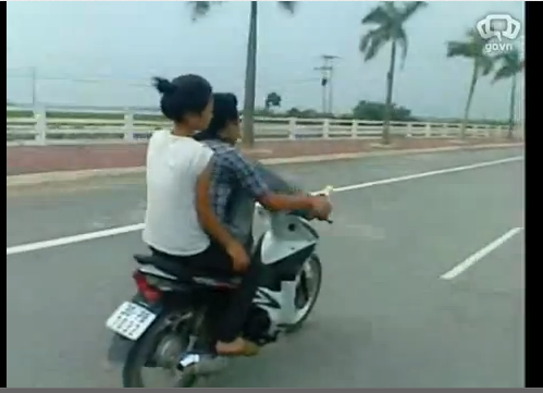 Hình ảnh từ clip.