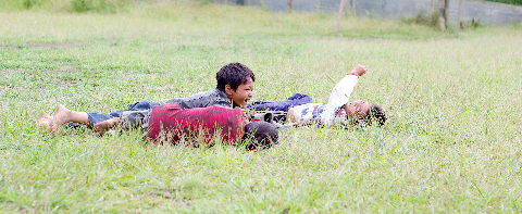 Trẻ em Cơ Ho, Lâm Đồng. Trẻ em Cơ Ho, Lâm Đồng.