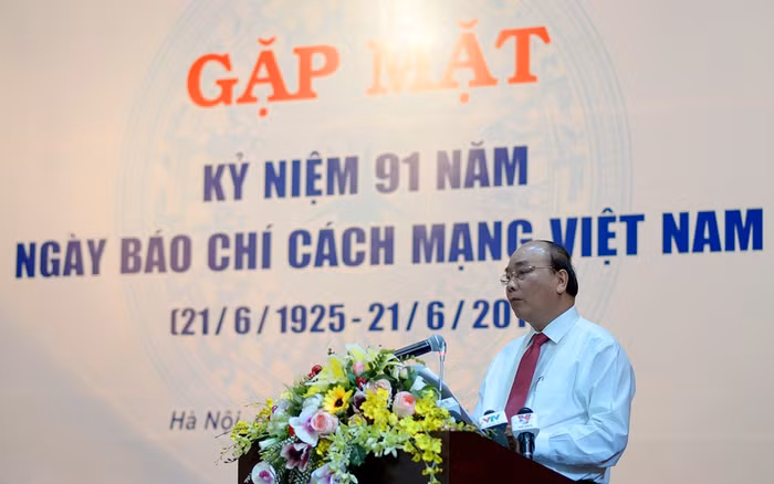Thủ tướng Nguyễn Xuân Phúc trong buổi gặp mặt những người làm báo. Ảnh Xuân Trung Thủ tướng Nguyễn Xuân Phúc trong buổi gặp mặt những người làm báo. Ảnh Xuân Trung