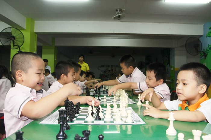 Một giải cờ vua cho học sinh được tổ chức gần đây. Một giải cờ vua cho học sinh được tổ chức gần đây.