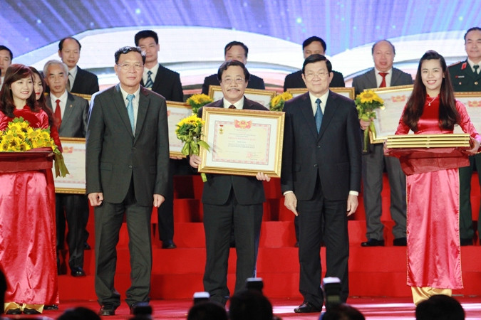 Hiệp hội lớn, mái nhà chung không phân biệt công-tư ảnh 2