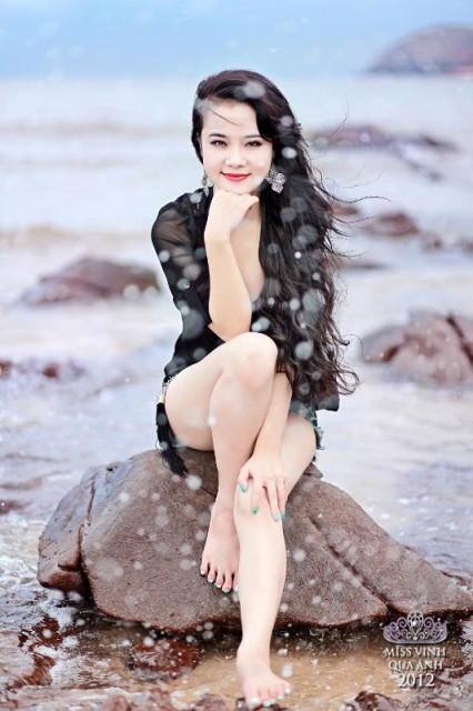 Thí sinh Lê Bảo Ngọc. >>Những gương mặt sáng giá nhất Imiss Thăng Long 2012 >>Những nữ sinh diện áo dài đẹp hơn cả Hoa hậu Mai Phương Thúy (P19) >>Ngẩn ngơ vì nhan sắc của hotgirl Kiều My >>Hotgirl Cao đẳng Công nghiệp TPHCM đẹp tựa thiên thần