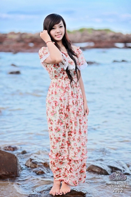 Thí sinh Công Thị Mỹ Linh. >>Những gương mặt sáng giá nhất Imiss Thăng Long 2012 >>Những nữ sinh diện áo dài đẹp hơn cả Hoa hậu Mai Phương Thúy (P19) >>Ngẩn ngơ vì nhan sắc của hotgirl Kiều My >>Hotgirl Cao đẳng Công nghiệp TPHCM đẹp tựa thiên thần