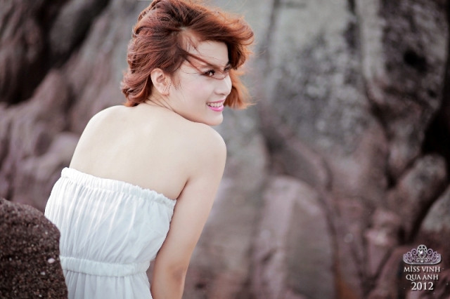 Thí sinh Thái Thị Quỳnh Hoa. >>Những gương mặt sáng giá nhất Imiss Thăng Long 2012 >>Những nữ sinh diện áo dài đẹp hơn cả Hoa hậu Mai Phương Thúy (P19) >>Ngẩn ngơ vì nhan sắc của hotgirl Kiều My >>Hotgirl Cao đẳng Công nghiệp TPHCM đẹp tựa thiên thần