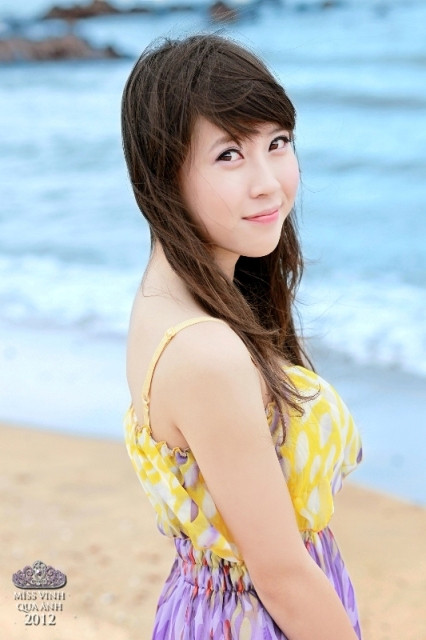 Thí sinh Nguyễn Thị Hương Trà. >>Những gương mặt sáng giá nhất Imiss Thăng Long 2012 >>Những nữ sinh diện áo dài đẹp hơn cả Hoa hậu Mai Phương Thúy (P19) >>Ngẩn ngơ vì nhan sắc của hotgirl Kiều My >>Hotgirl Cao đẳng Công nghiệp TPHCM đẹp tựa thiên thần