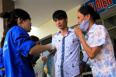 Xem đáp án môn Vật lí - Xem đáp án môn Toán - Xem đáp án môn Hóa - Xem đáp án môn Ngoại ngữ Khối A1