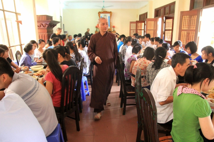 Sự chu đáo của nhà chùa khiến sĩ tử và người nhà an lòng trong những ngày ở trọ thi tại đây. ĐÁP ÁN TIẾNG ANH KHỐI A1, D1 HỆ CAO ĐẲNG 2012 - ĐÁP ÁN MÔN VĂN KHỐI C, D HỆ CAO ĐẲNG 2012 - ĐÁP ÁN MÔN SINH KHỐI B HỆ CAO ĐẲNG 2012 - ĐÁP ÁN MÔN VẬT LÝ KHỐI A, A1 HỆ CAO ĐẲNG 2012 - ĐÁP ÁN MÔN LỊCH SỬ KHỐI C HỆ CAO ĐẲNG 2012 - ĐÁP ÁN MÔN LỊCH SỬ KHỐI C HỆ CAO ĐẲNG 2012 - ĐÁP ÁN MÔN ĐỊA LÍ HỆ CAO ĐẲNG 2012