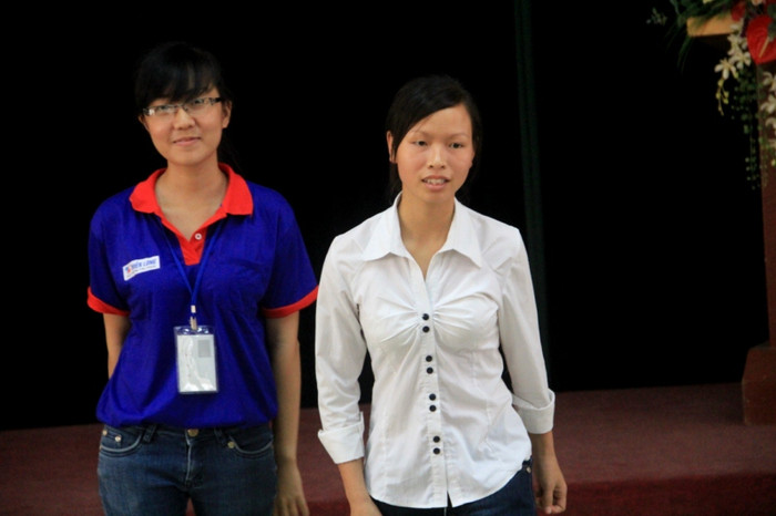 Thí sinh dự thi nhận người phụ trách mình, sau đó được tình nguyện viên đưa đón về nhà trọ, đi lại, ăn uống…