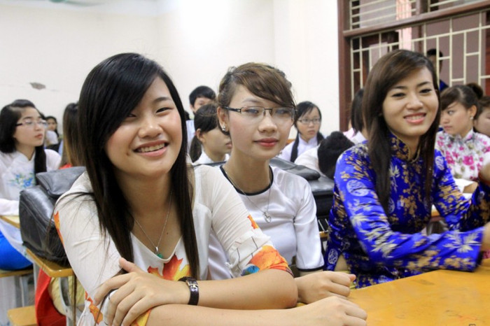 Tự tin, tươi cười trước giờ thi. ĐÁP ÁN CHÍNH THỨC CỦA BỘ GIÁO DỤC: TOÀN BỘ ĐÁP ÁN ĐH KHỐI B 2012 - TOÀN BỘ ĐÁP ÁN ĐH KHỐI A 2012 - TOÀN BỘ ĐÁP ÁN ĐH TOÁN, VĂN KHỐI D 2012 - TOÀN BỘ ĐÁP ÁN ĐH KHỐI C 2012 - ĐÁP ÁN ĐH CÁC MÔN NGOẠI NGỮ KHỐI D 2012