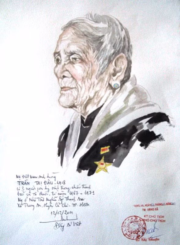 Mẹ Trần Thị Đậu, sinh năm 1918 có 3 người con hy sinh từ năm 1967-1971. Mẹ ở Ấp ThạnhAn, xã Trung An, huyện Củ Chi, TP HCM.