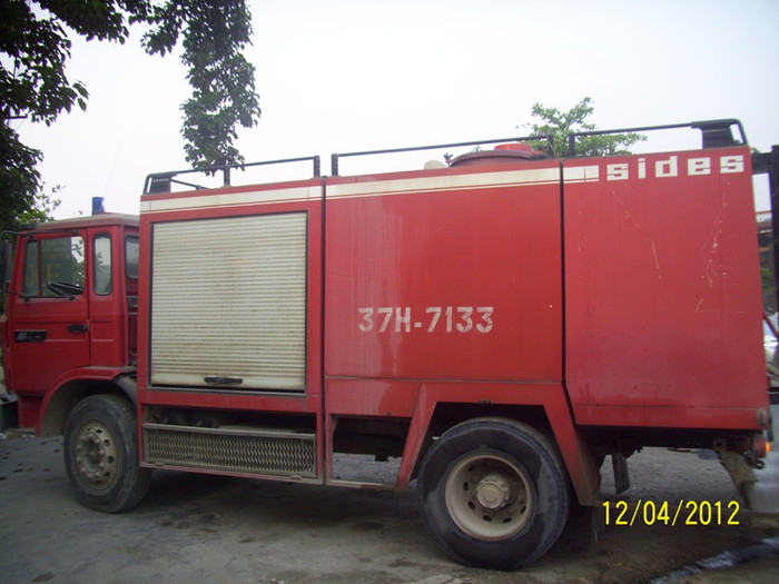 Sau khi vụ cháy xảy ra lực lượng công an Trạm bảo vệ khu Công nghiệp Hoàng Mai thuộc Công an huyện Quỳnh Lưu đã nhanh chóng có mặt tại hiện trường để dập tắt đám cháy Sau khi vụ cháy xảy ra lực lượng công an Trạm bảo vệ khu Công nghiệp Hoàng Mai thuộc Công an huyện Quỳnh Lưu đã nhanh chóng có mặt tại hiện trường để dập tắt đám cháy