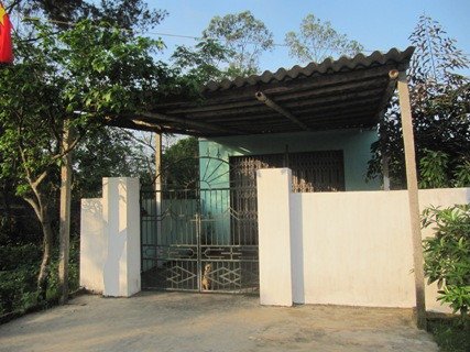 Căn nhà của vợ chồng Nghĩa đóng kín cửa từ sau khi xảy ra sự việc trên Căn nhà của vợ chồng Nghĩa đóng kín cửa từ sau khi xảy ra sự việc trên